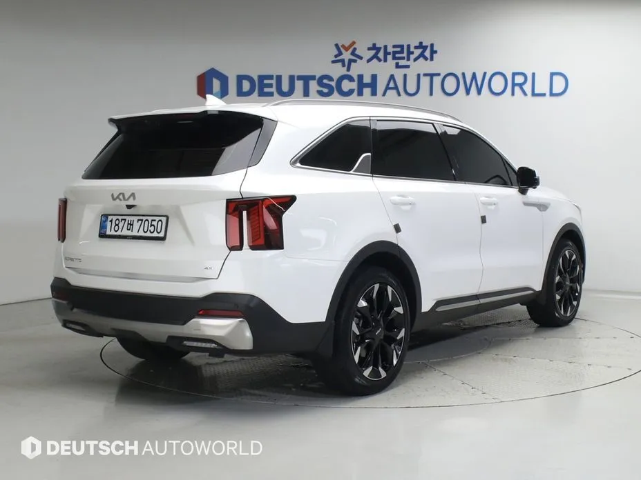 Kia Sorento — фото 5