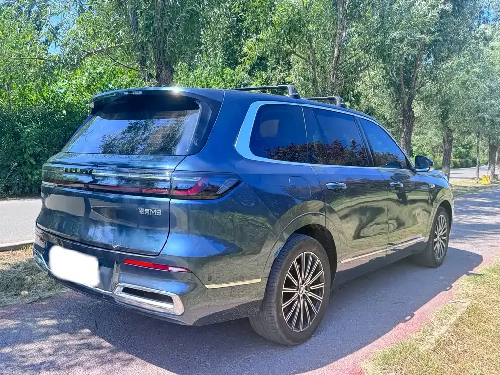 Geely Galaxy M9 — фото 5
