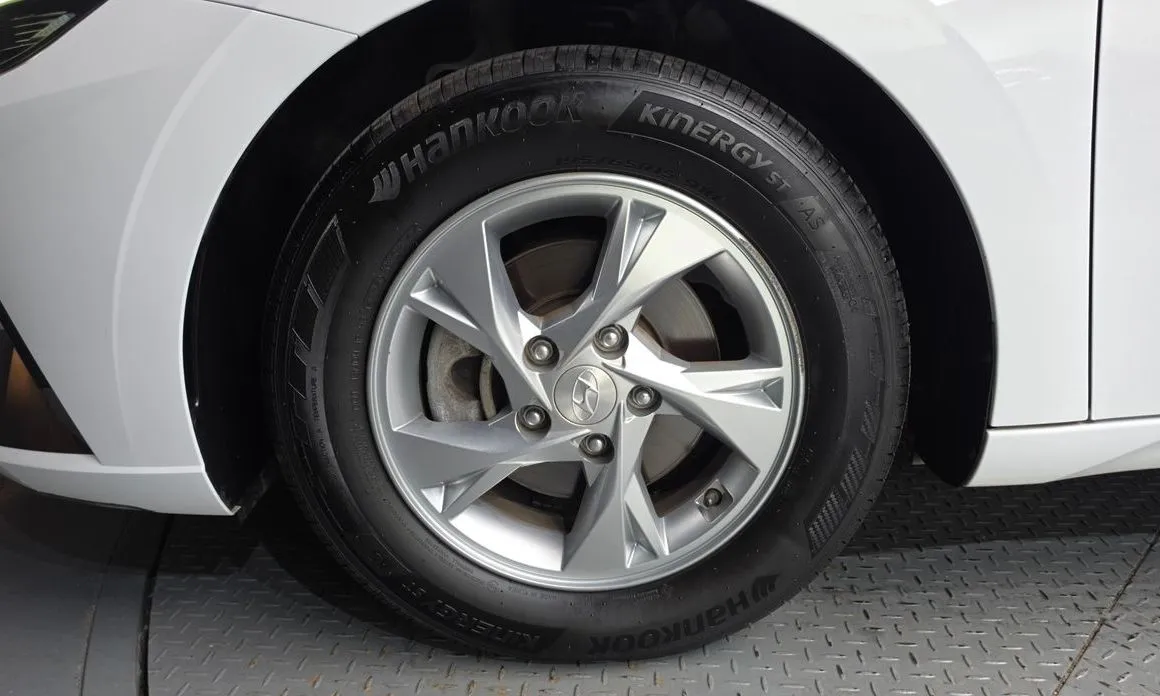 Hyundai AVANTE — фото 10