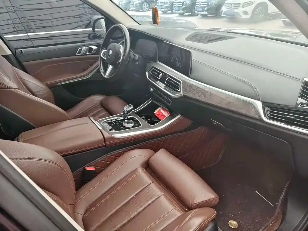 BMW X5 (Import) — фото 2