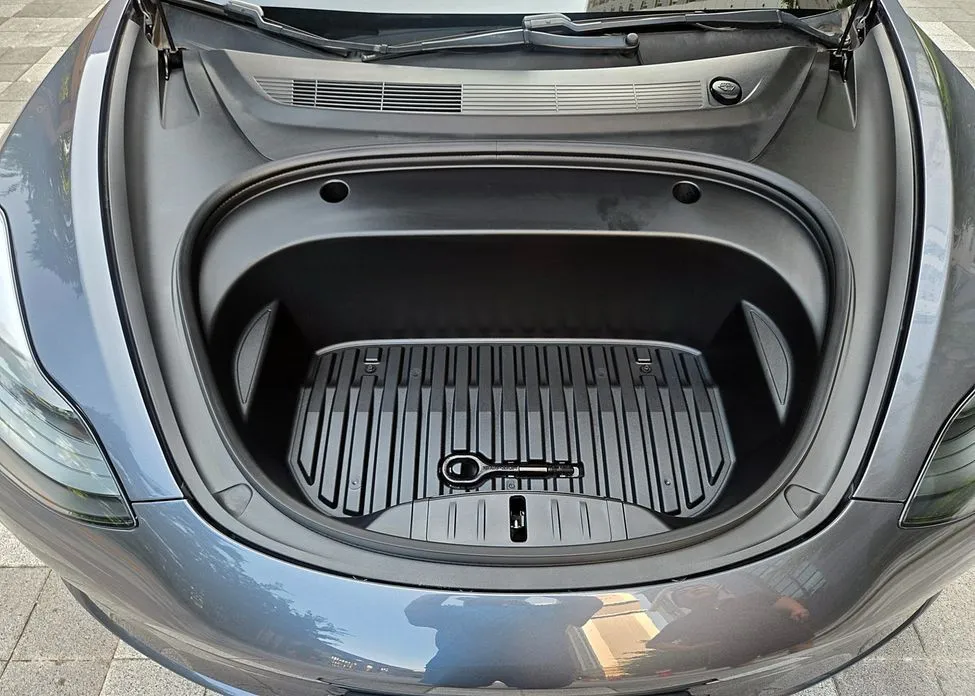 Tesla Model 3 — фото 5