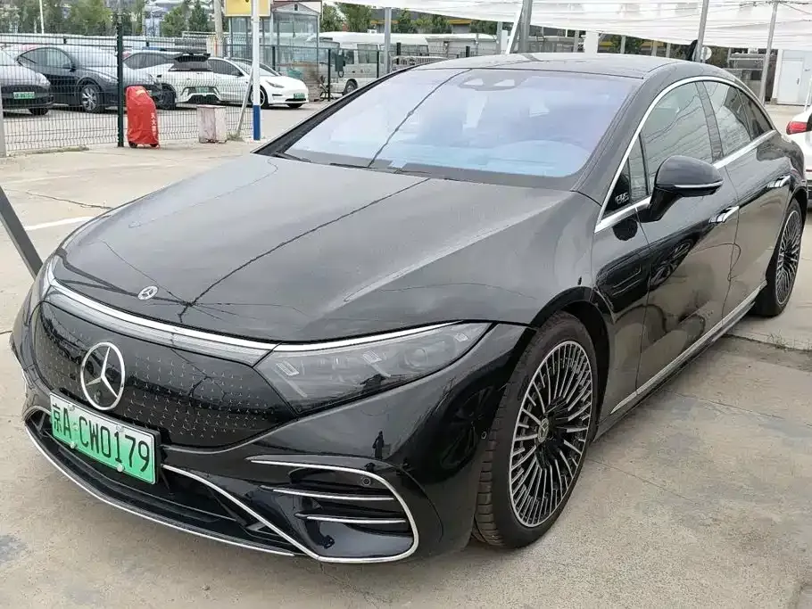 Mercedes-Benz EQS — фото 1