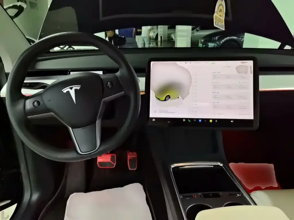 Tesla Model Y — фото 3