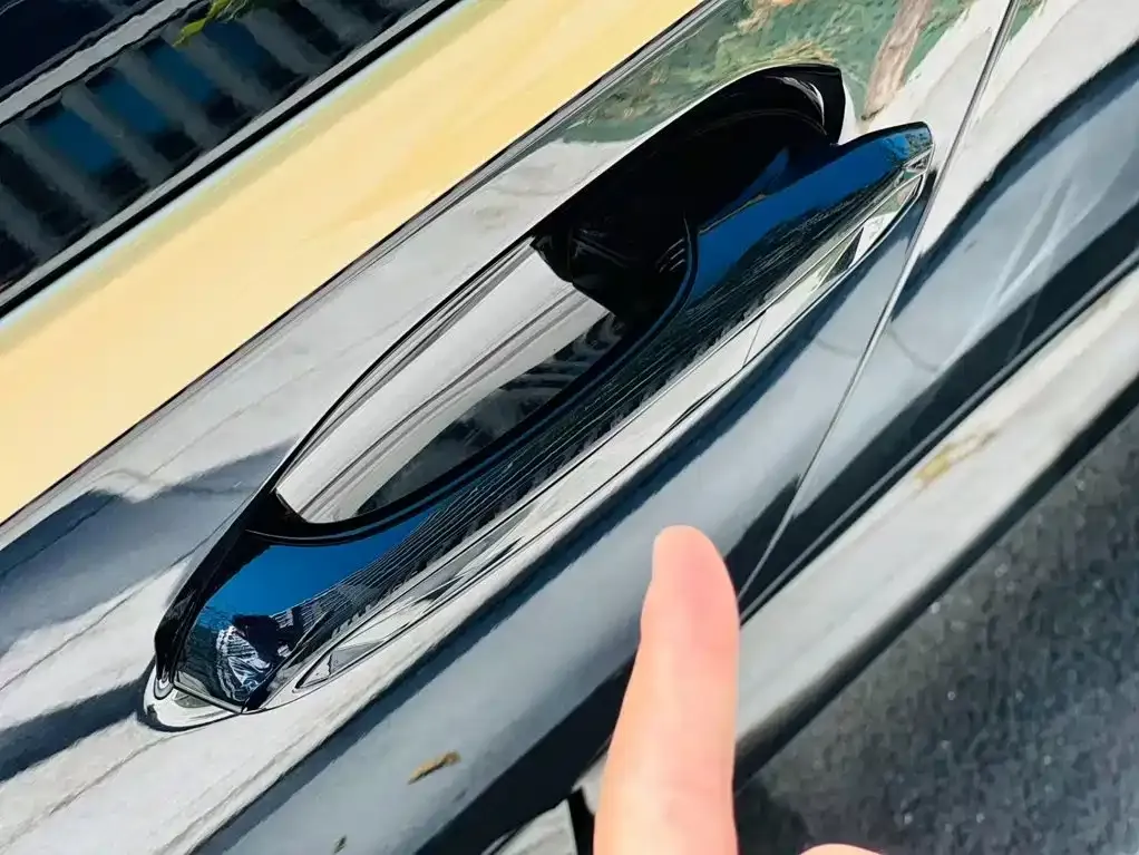BMW XM — фото 4