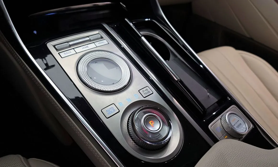 Genesis GV80 — фото 10