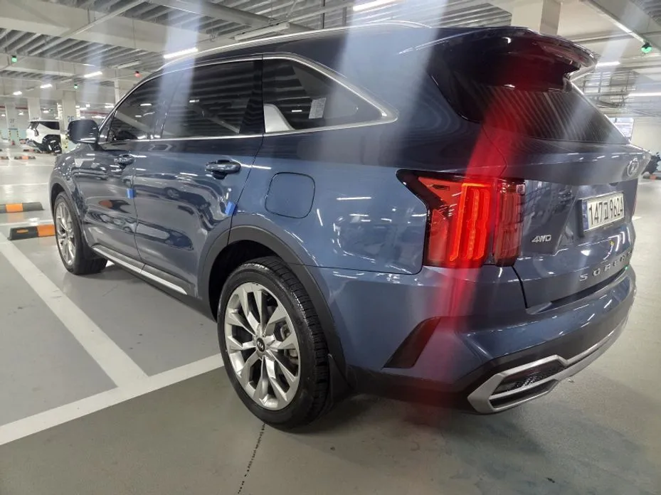 Kia Sorento — фото 6