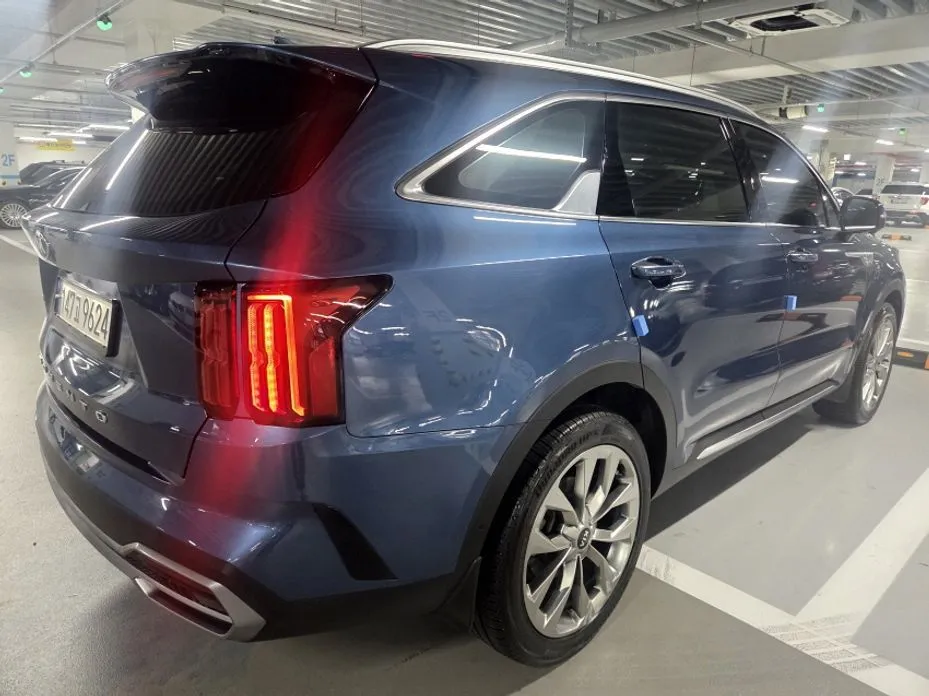 Kia Sorento — фото 4
