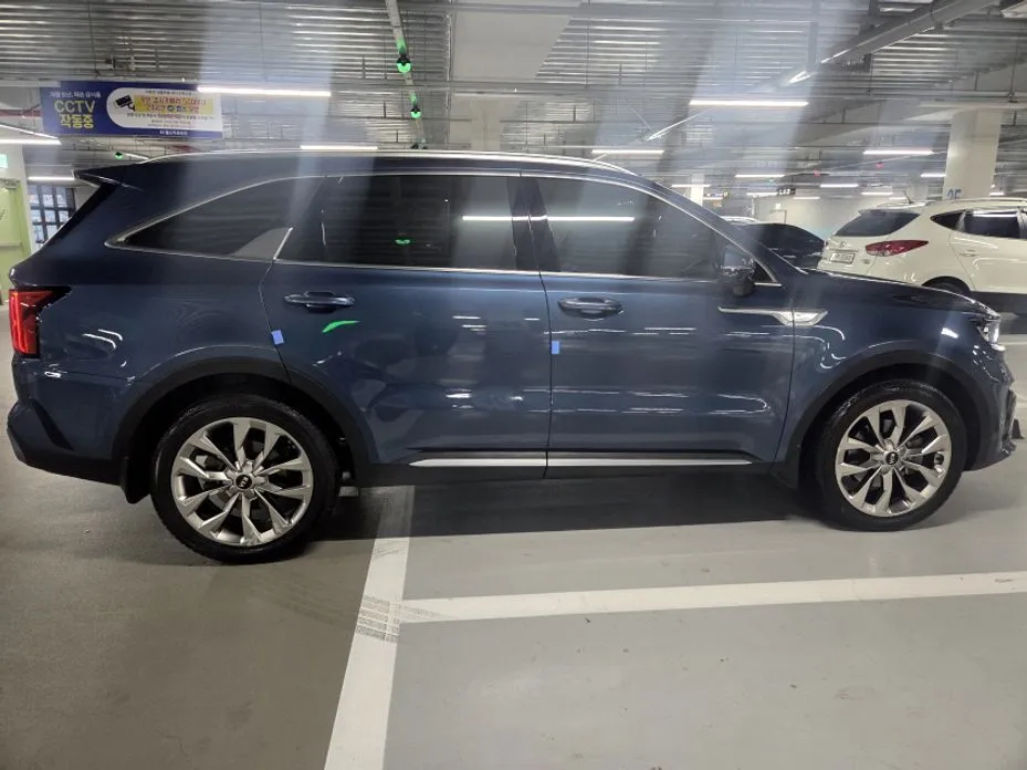 Kia Sorento — фото 9