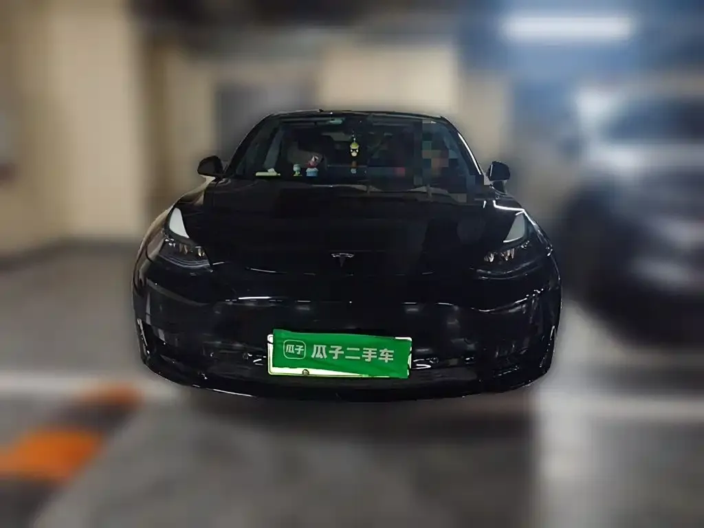 Tesla Model 3 — фото 10
