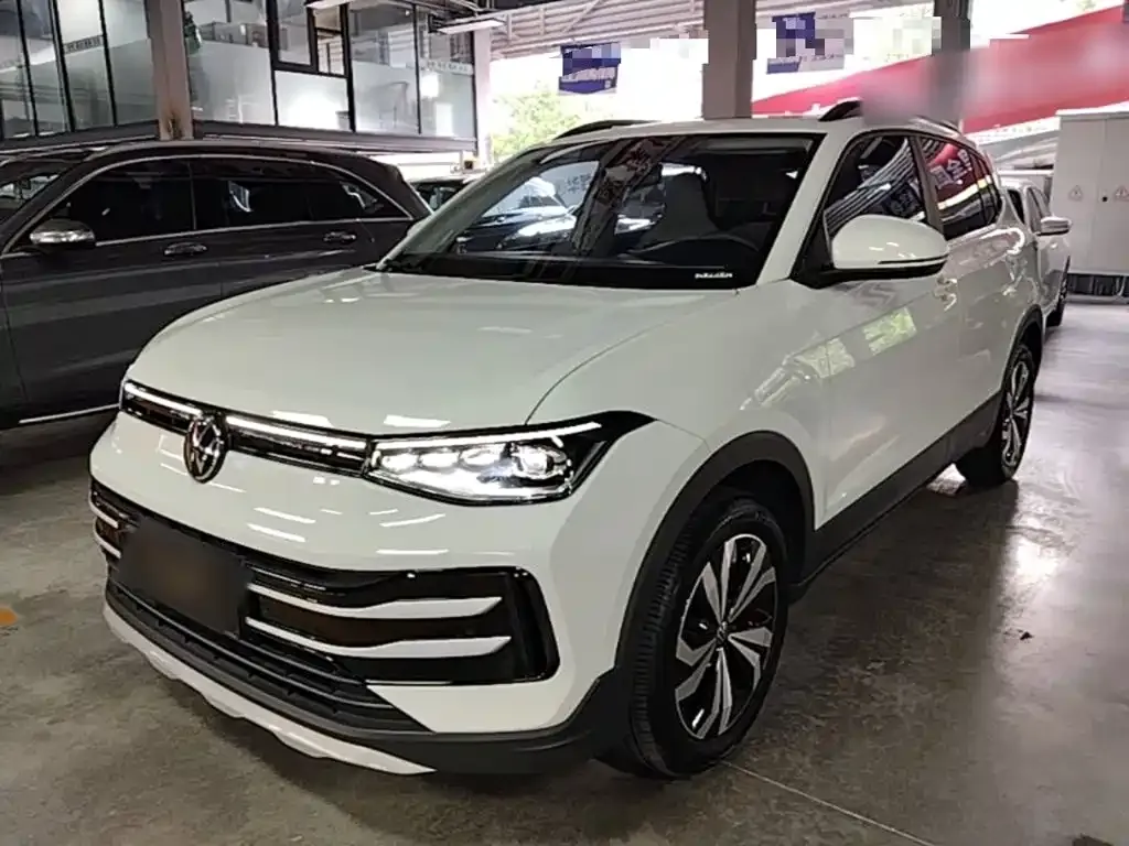 Volkswagen Tharu — фото 1
