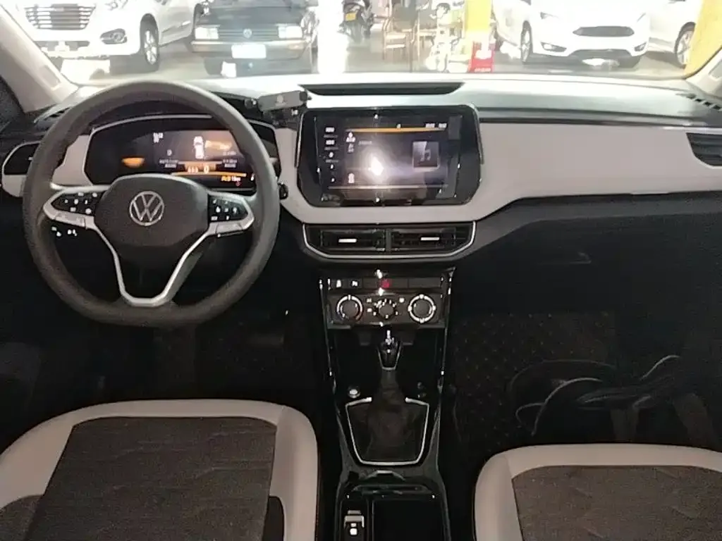 Volkswagen Tharu — фото 3