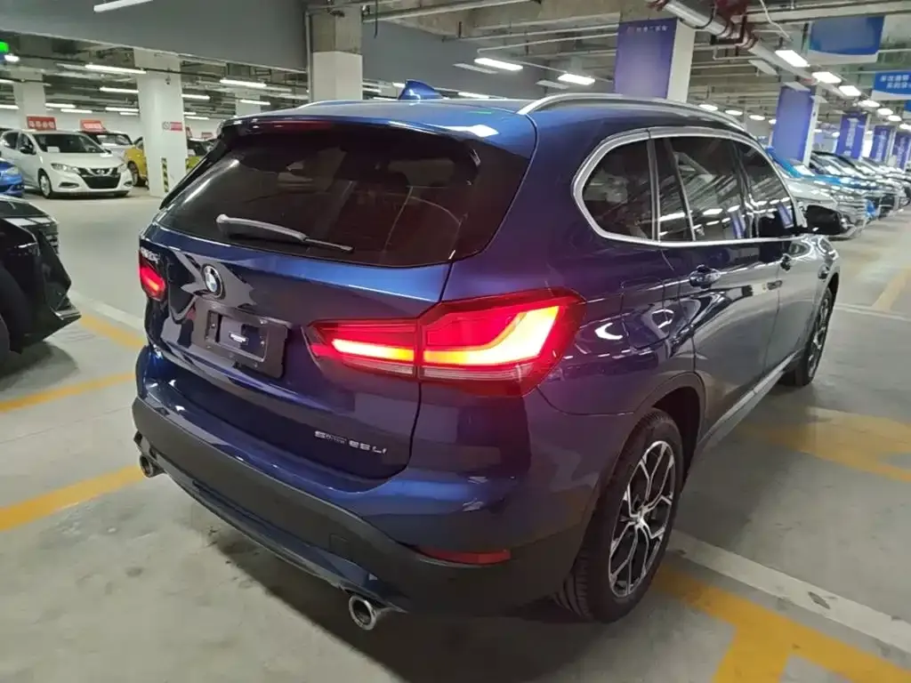 BMW X1 — фото 10
