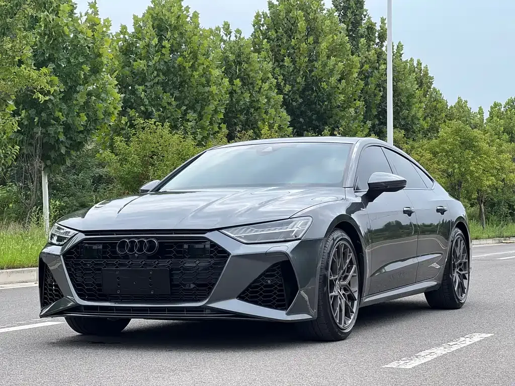 Audi A7 — фото 1
