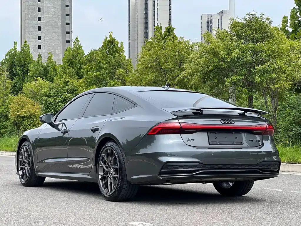 Audi A7 — фото 9