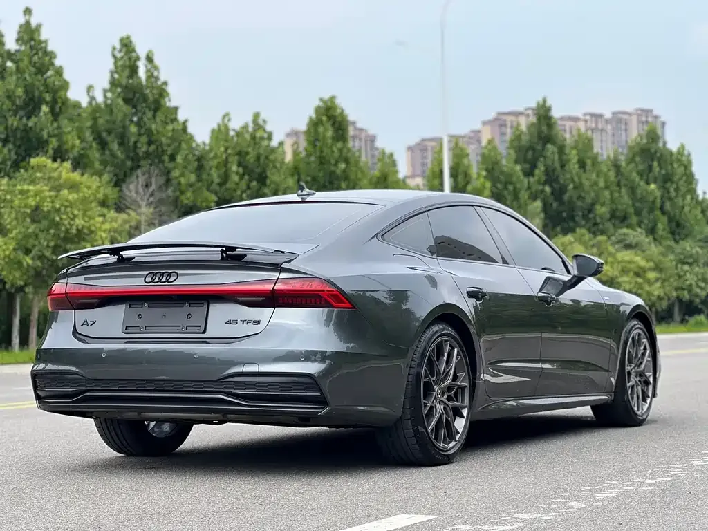 Audi A7 — фото 7
