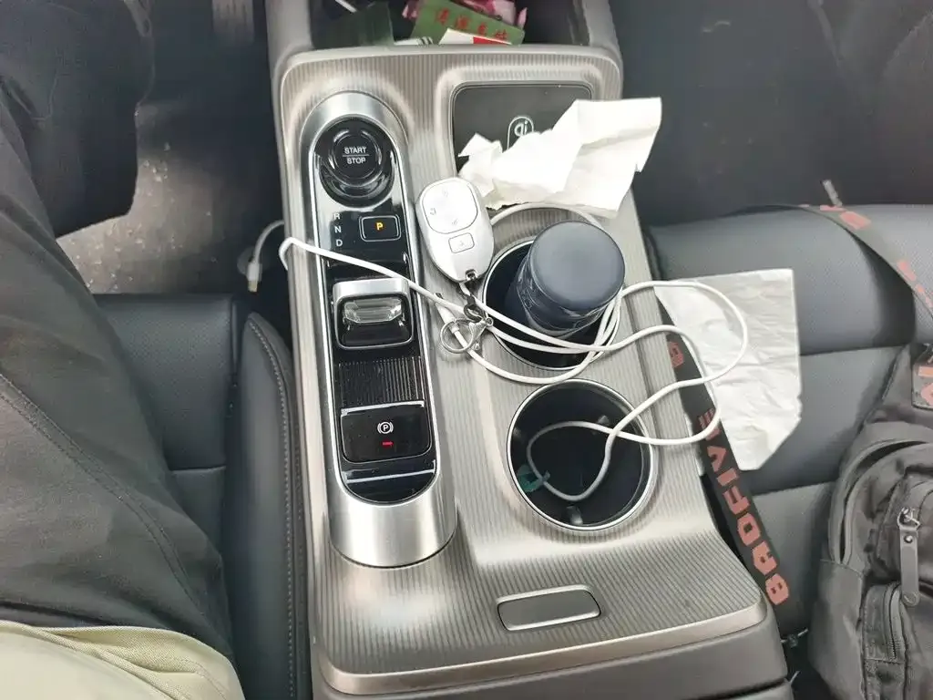GAC Motor Trumpchi E8 — фото 7
