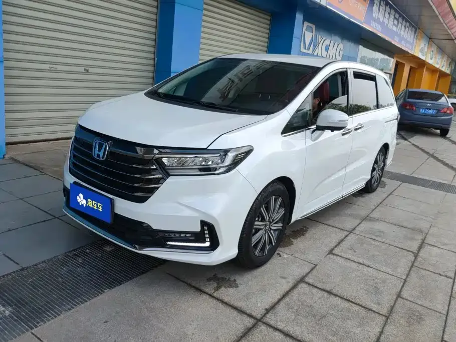Honda Odyssey — фото 1