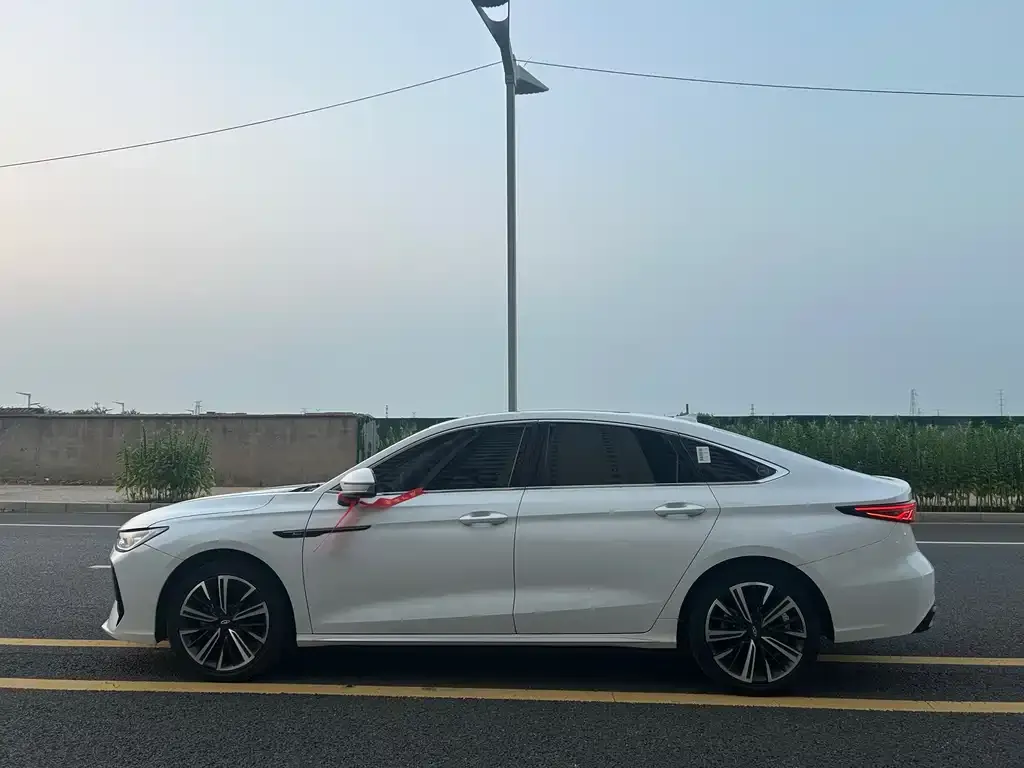 Chery Arrizo 8 PRO — фото 3