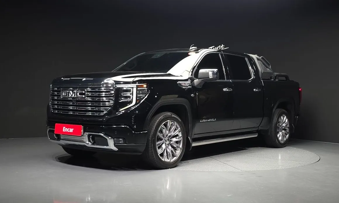 GMC Sierra — фото 1