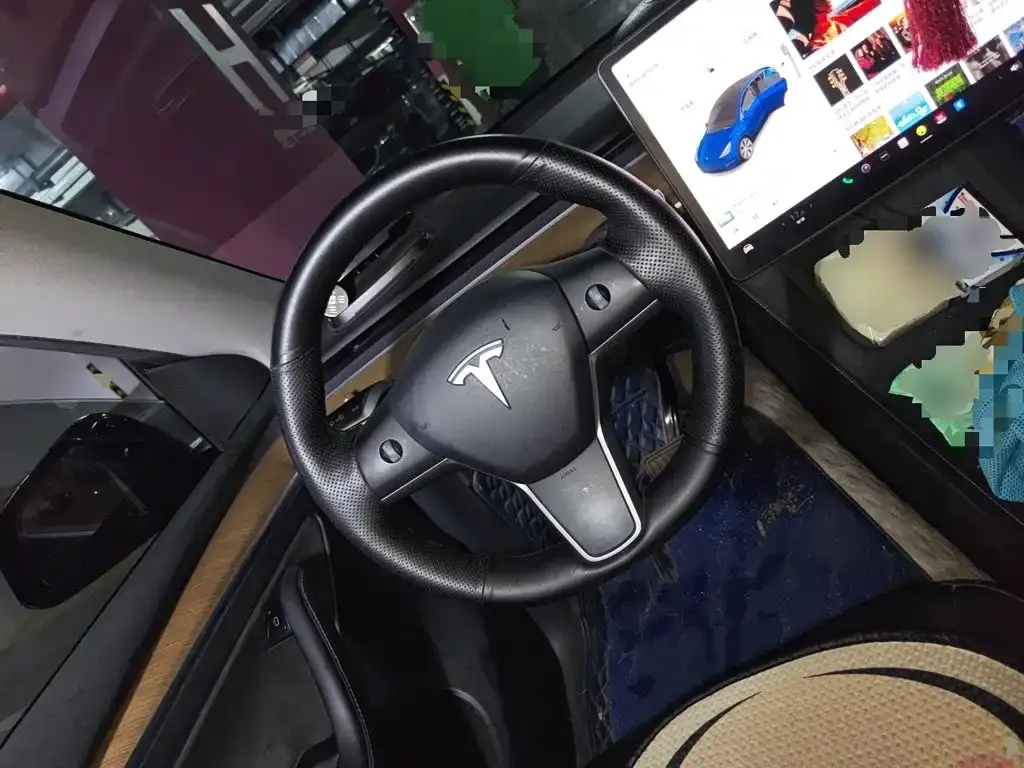 Tesla Model Y — фото 7