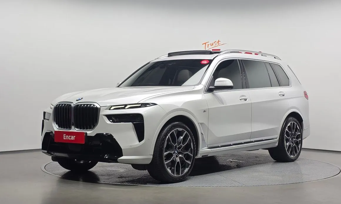 BMW X7 — фото 1