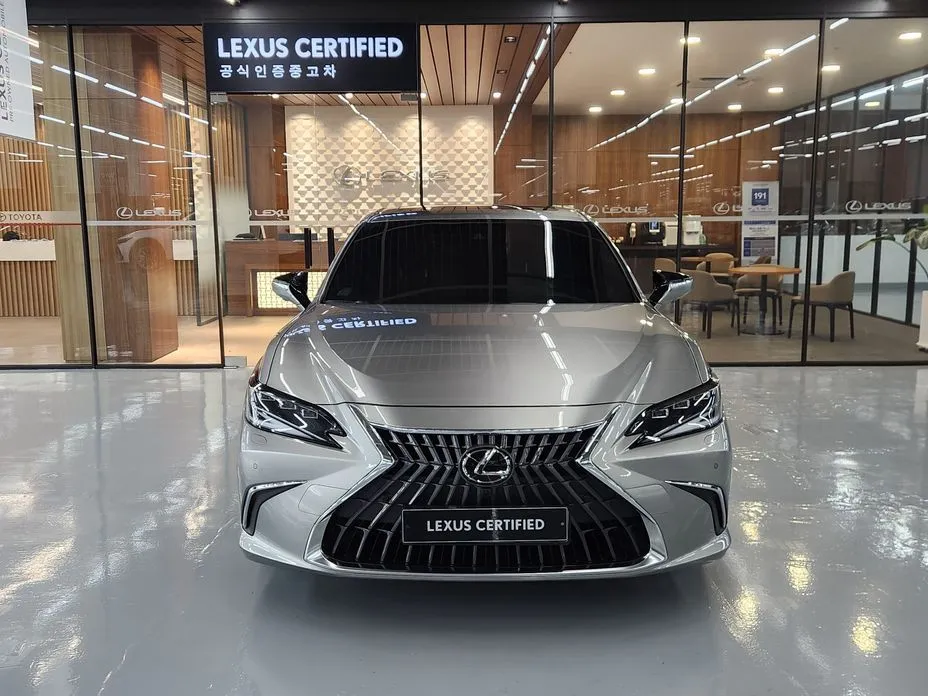 Lexus ES — фото 5