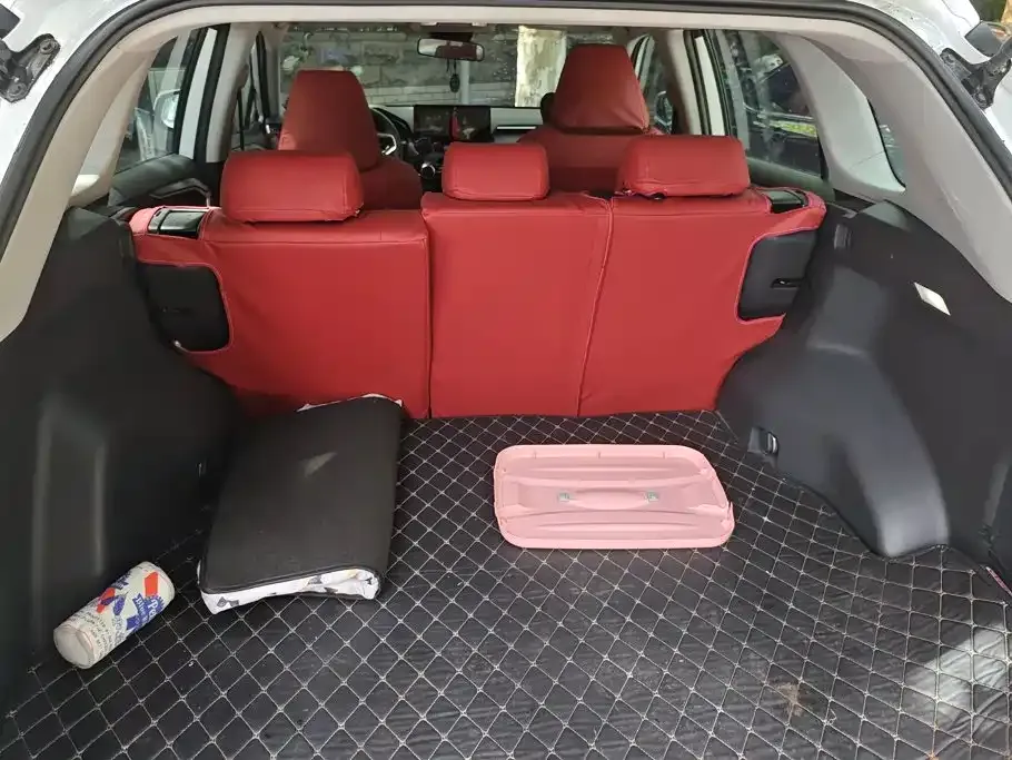 Toyota RAV4 — фото 8