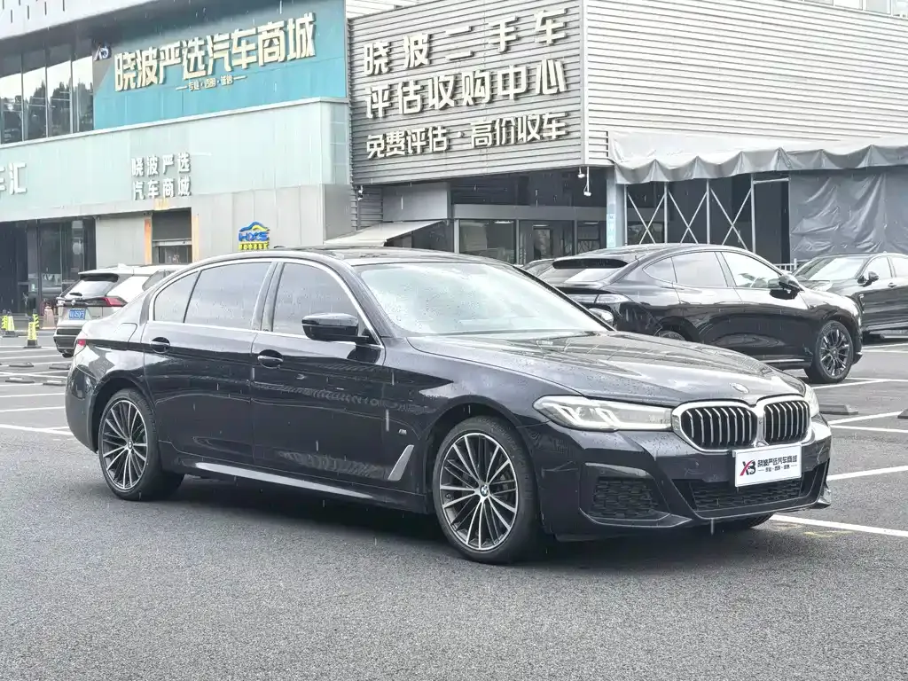 BMW 5 Series — фото 9