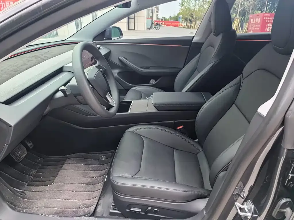 Tesla Model 3 — фото 3