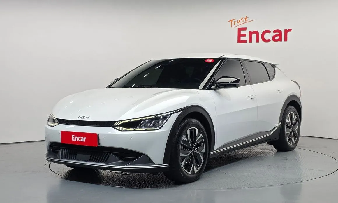 Kia EV6 — фото 1