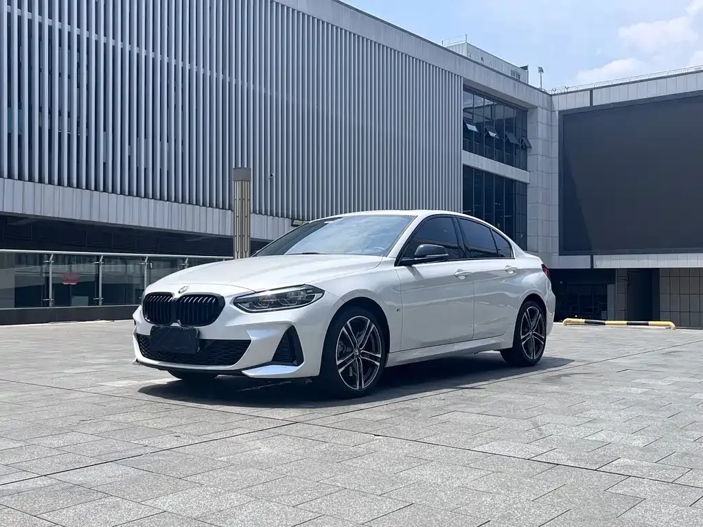 BMW 1 Series — фото 1