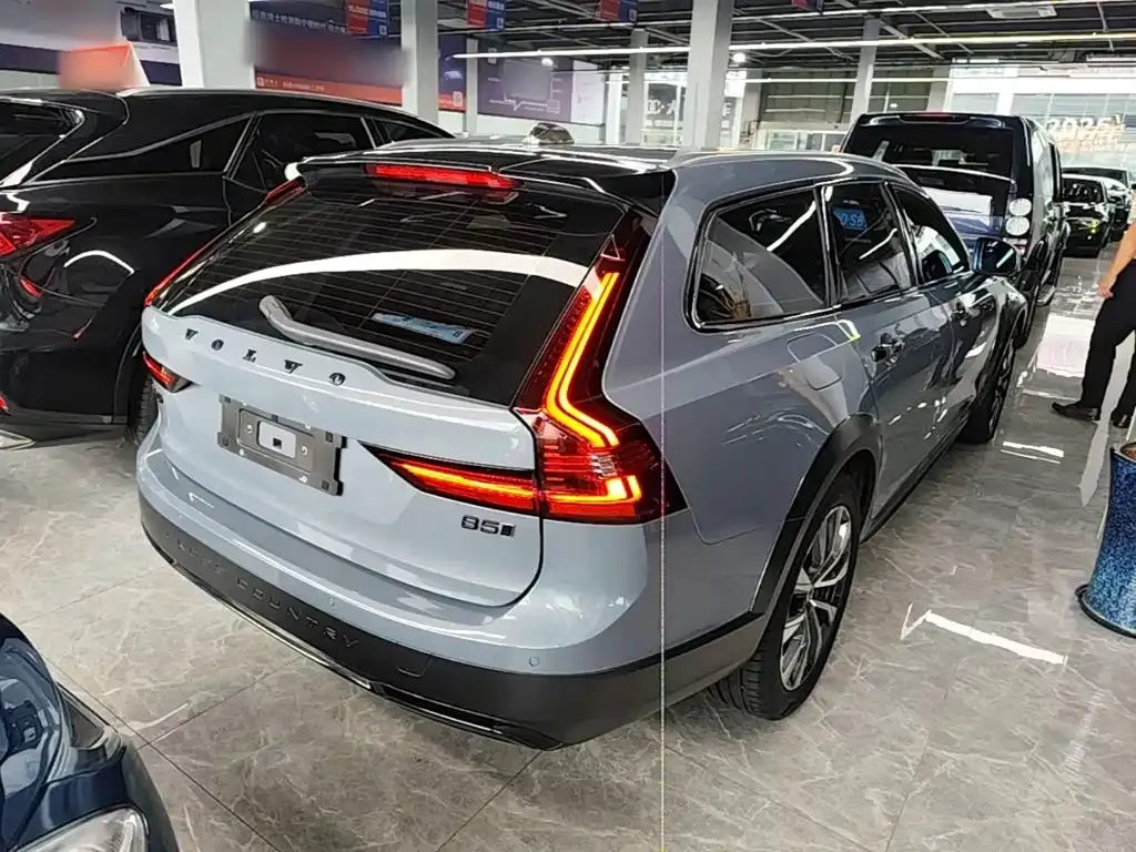 Volvo V90 — фото 8