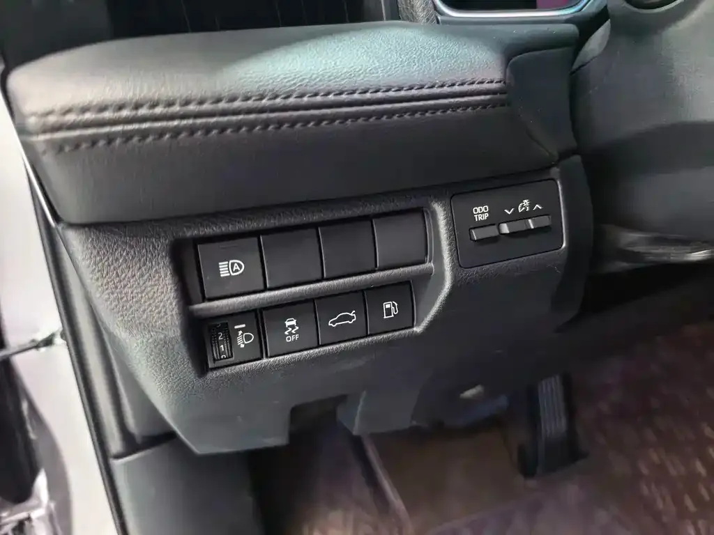 Toyota Avalon — фото 10