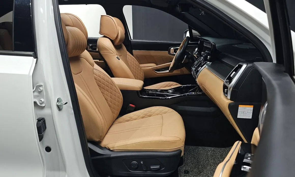 Kia Sorento — фото 7