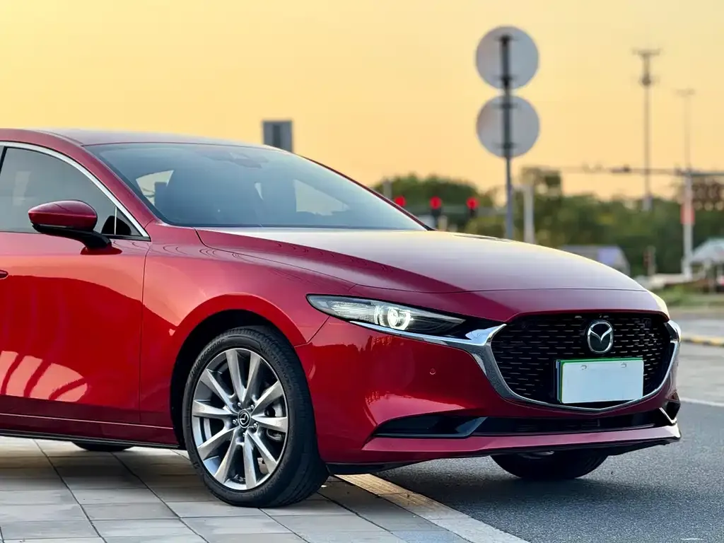 Mazda 3 Axela — фото 4