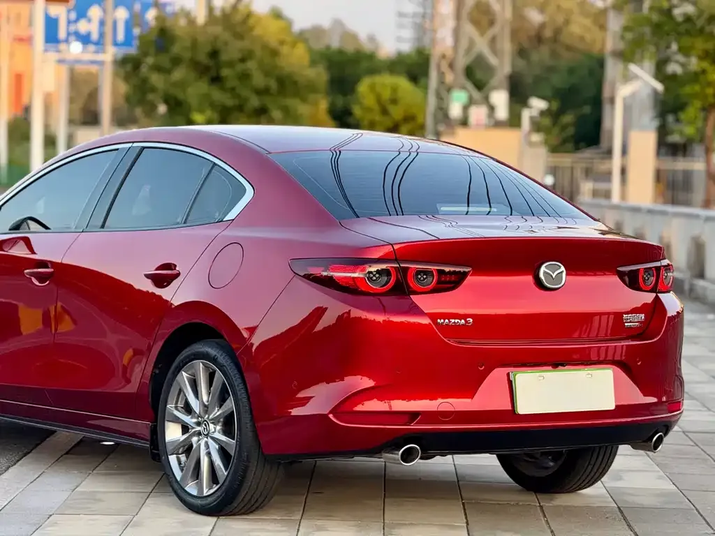 Mazda 3 Axela — фото 6