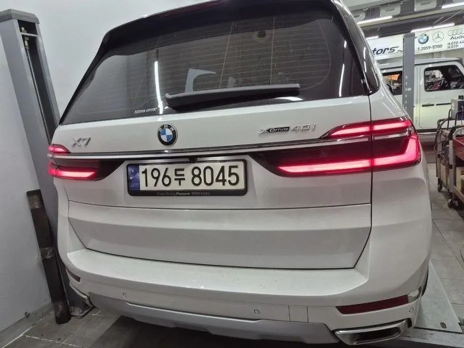 BMW X7 — фото 2