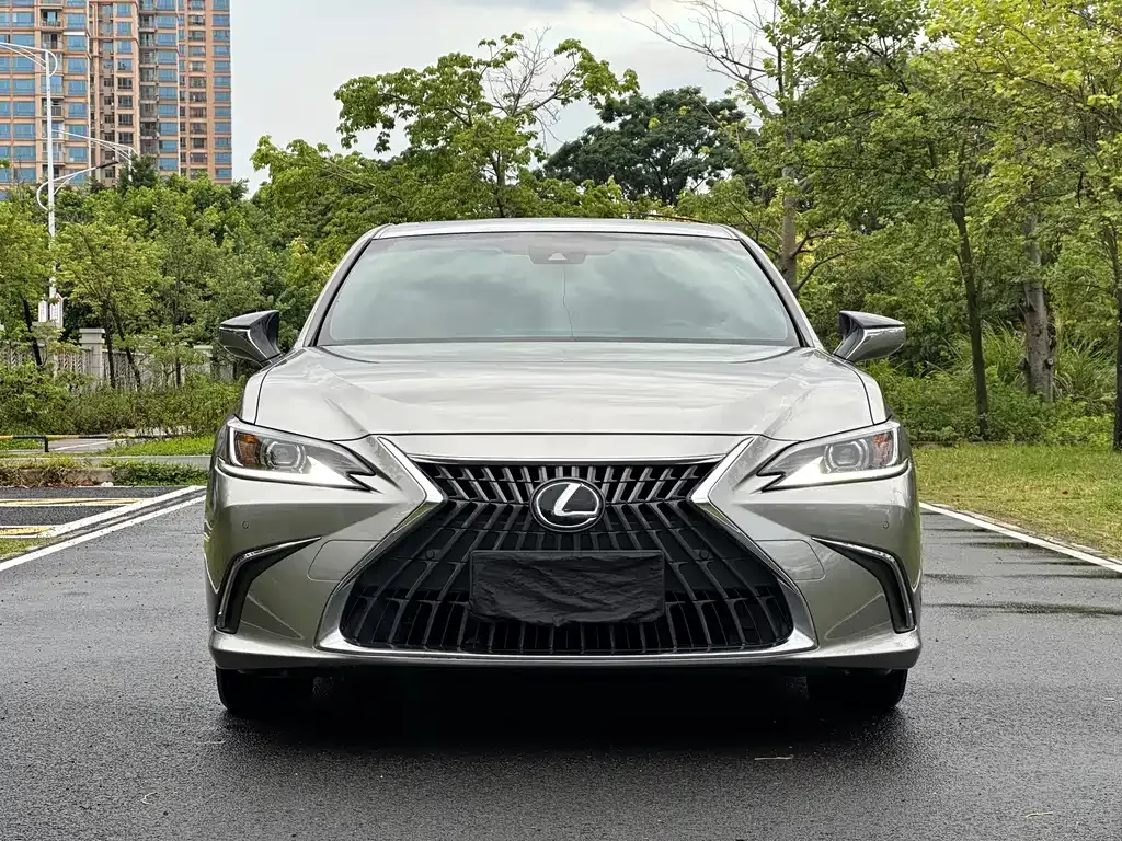 Lexus ES — фото 6