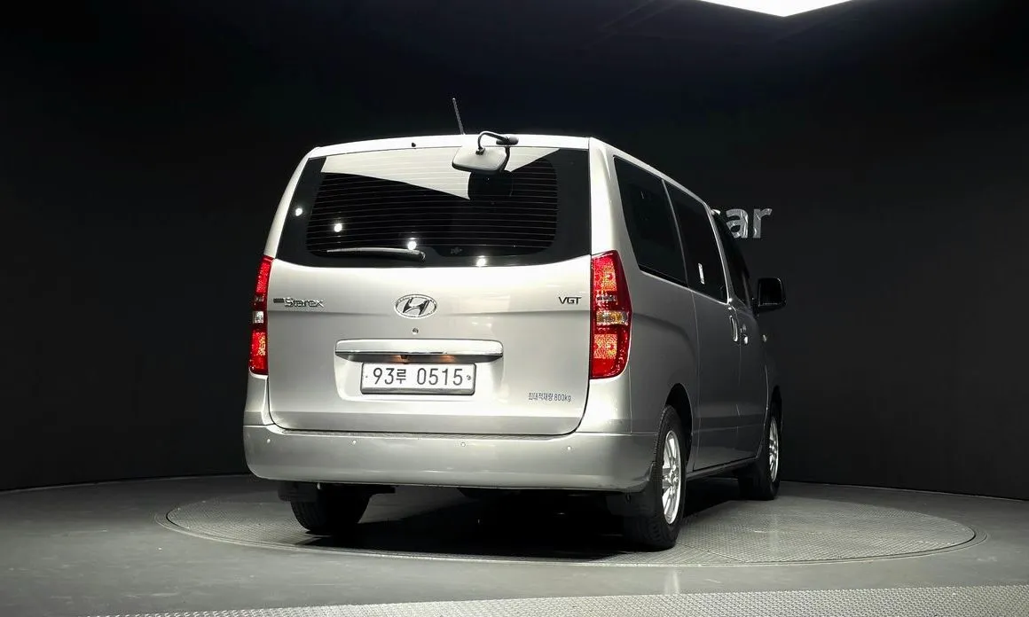 Hyundai Starex — фото 2