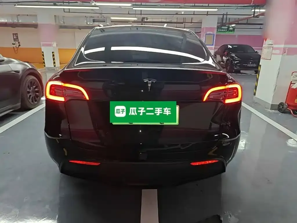 Tesla Model Y — фото 2