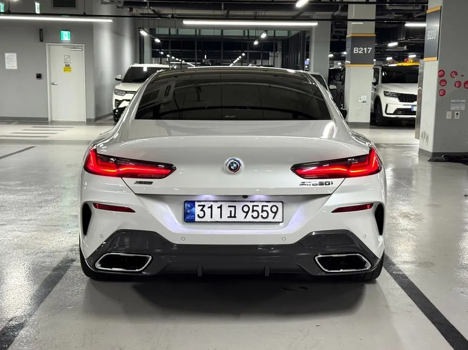 BMW 8-Series — фото 2