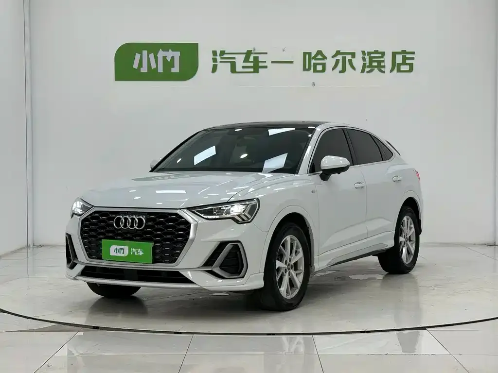 Audi Q3 Sportback — фото 1