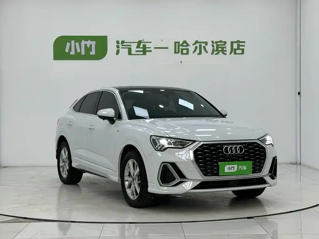 Audi Q3 Sportback — фото 10