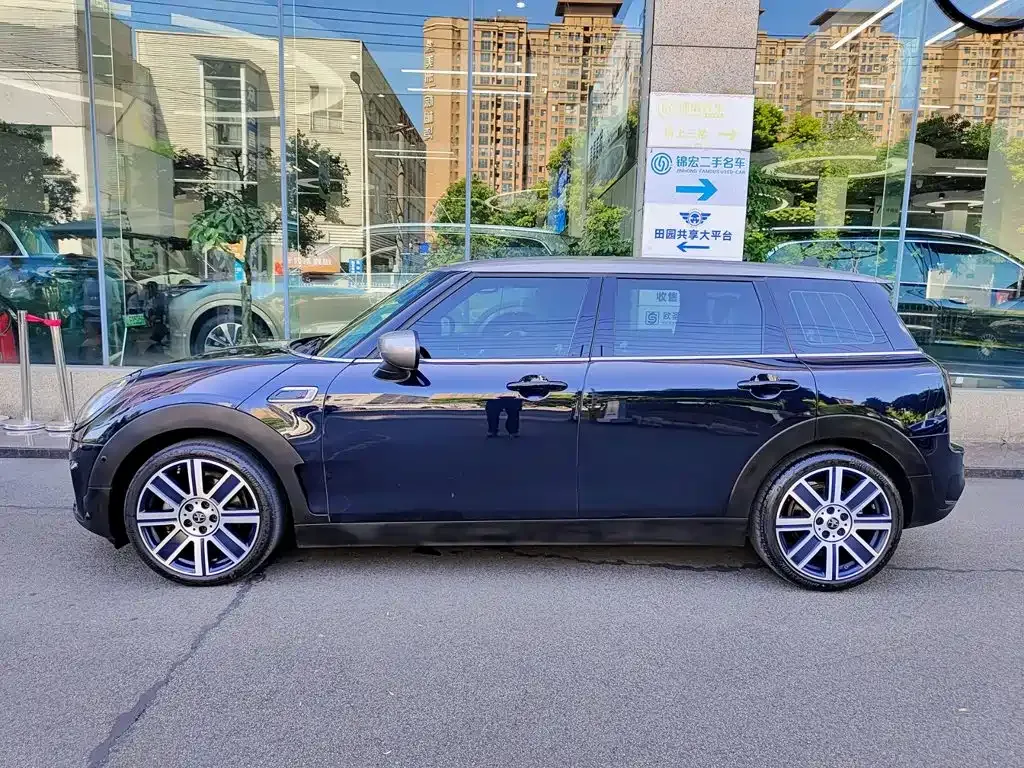 MINI Clubman — фото 3