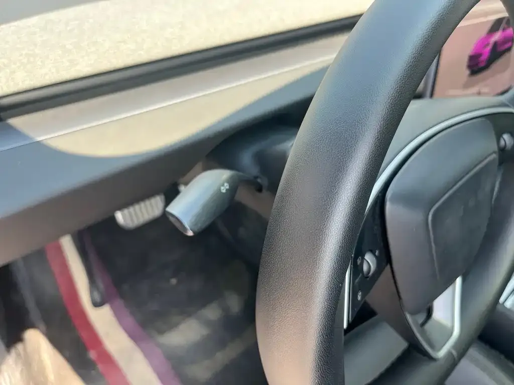 Tesla Model 3 — фото 6