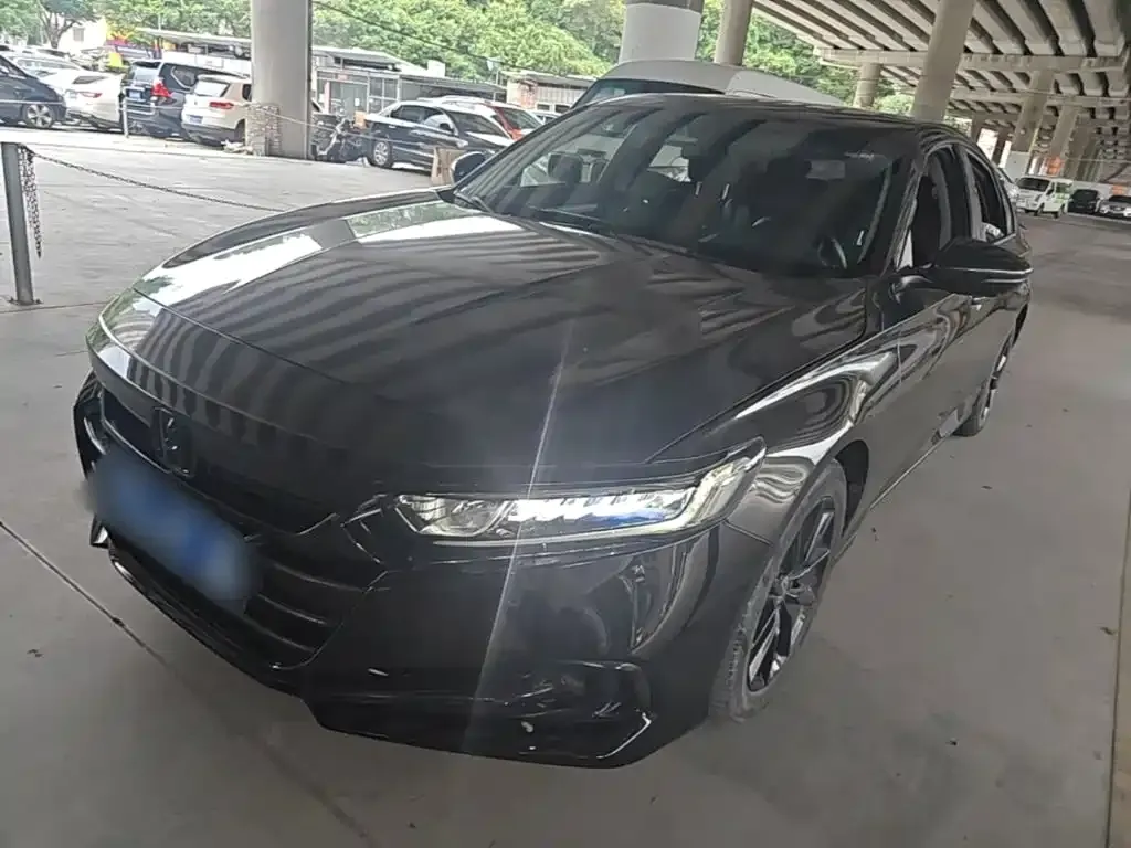 Honda Accord — фото 1
