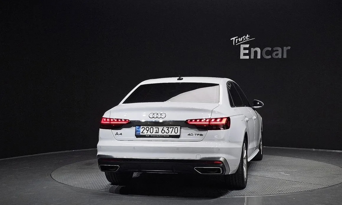 Audi A4 — фото 4