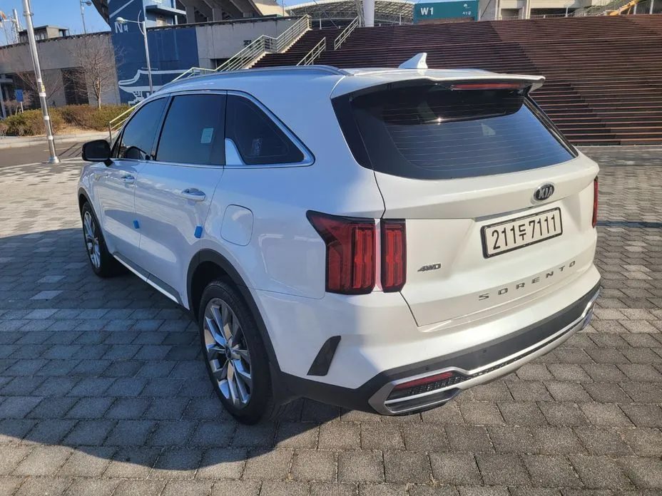 Kia Sorento — фото 3
