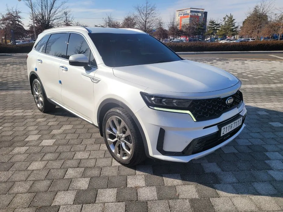 Kia Sorento — фото 10
