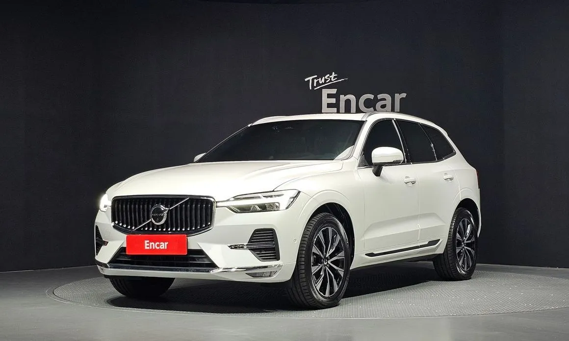 Volvo XC60 — фото 1